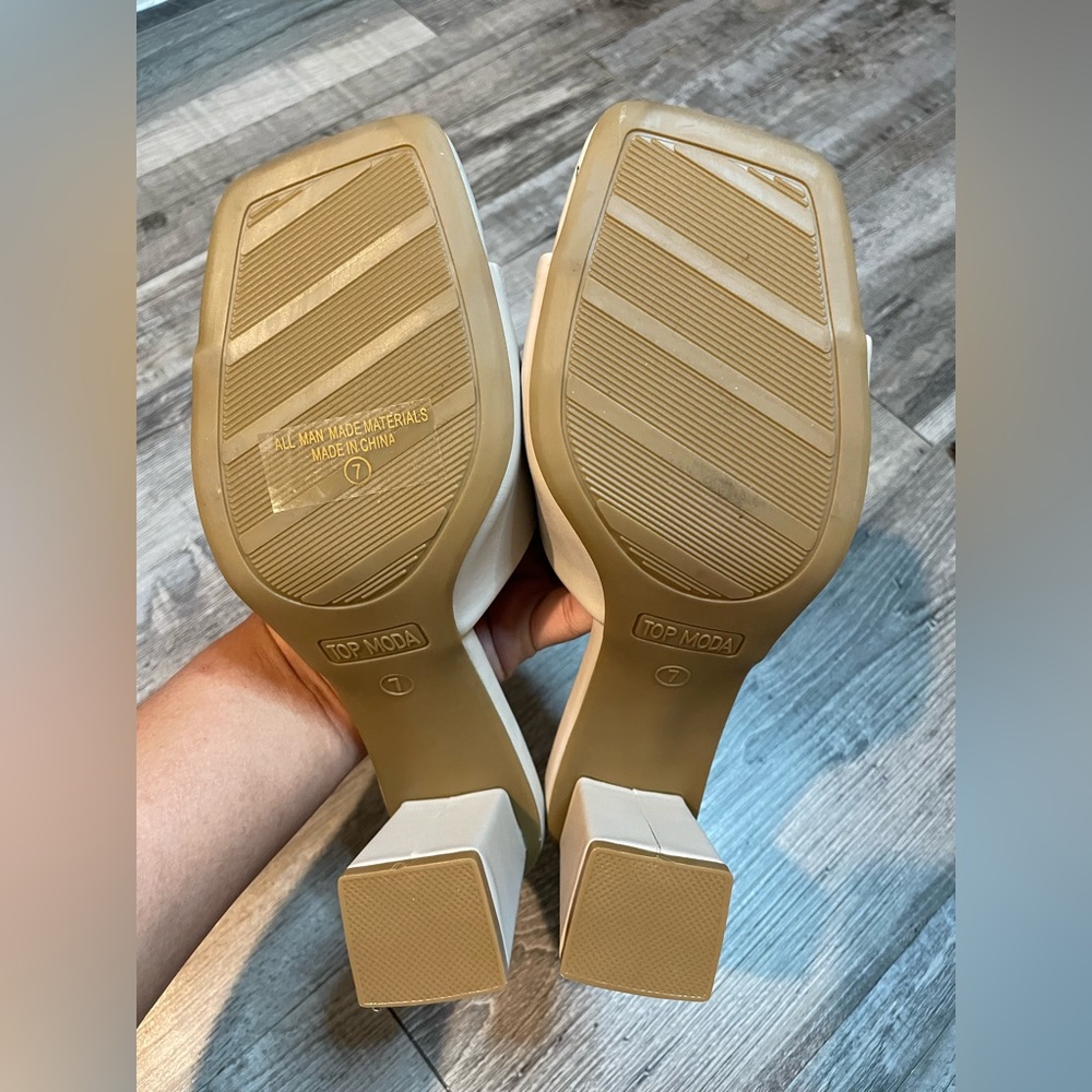 Top Moda Slip On Heels - Picture 4 of 4